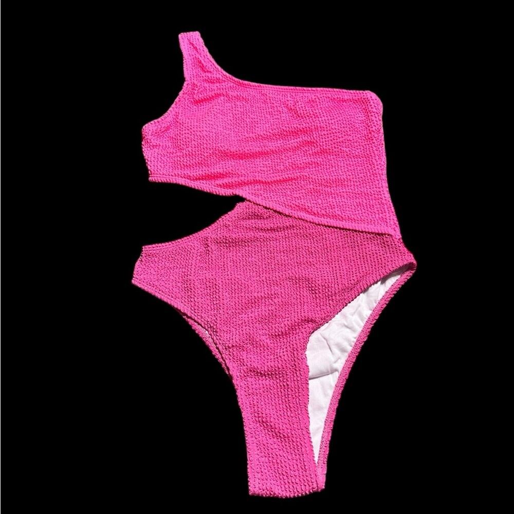 Lnadays Pink Cut Out One Strap One Piece Swimsuit size Small NWT